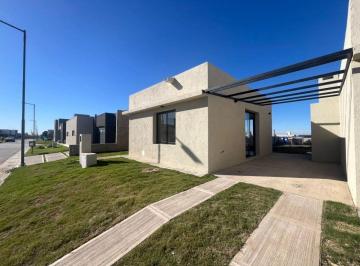 Casa de 2 ambientes, Córdoba · Venta Casa 2 Dorm 158 m² Terr - 75 m² Cub - Docta Av