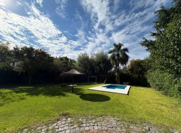 Quinta vacacional · 155m² · 4 Ambientes · 1 Cochera · Quinta en Alquiler 4 Ambientes en Barrio El Cazador, Escobar