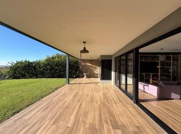 Casa · 150m² · 4 Ambientes · 2 Cocheras · Casa en Venta en Barrio Privado Puerto Paraíso