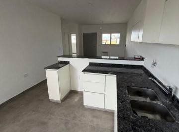 Casa · 95m² · 4 Ambientes · 1 Cochera · Casa en Rincones de Manantiales