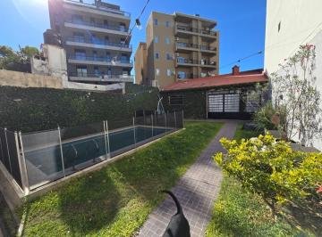 Casa · 269m² · 6 Ambientes · 2 Cocheras · Venta - Casa 5 Habitaciones - San Antonio de Padua - Quincho y Pileta - 100 m Estación