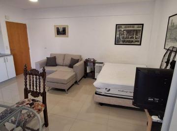 Departamento · 28m² · 1 Ambiente · Alquiler Flores Monoambiente Amueblado