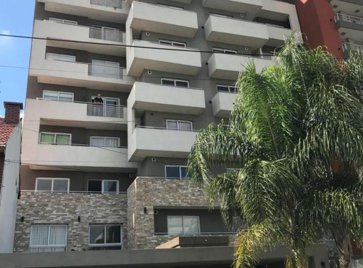 Departamento · 45m² · 2 Ambientes · 1 Cochera