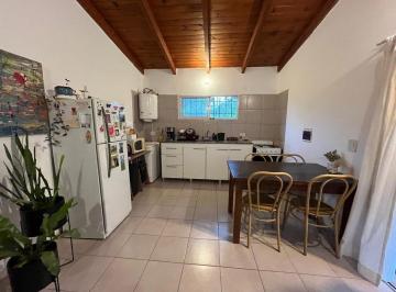 Casa · 85m² · 3 Ambientes · 1 Cochera · Se Vende Casa Dos Dorm. en Housing Unquillo