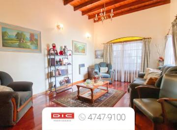 Casa · 210m² · 5 Ambientes · 3 Cocheras · Chalet 4 Dorm. Alquiler - Boulogne