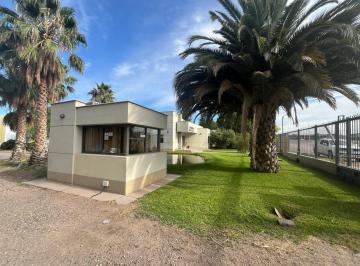 Local comercial · 800m² · 12 Ambientes · 4 Cocheras · Alquila Galpon y Oficinas Sobre Acceso Sur y Ruta 60