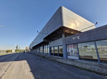 Edificio · 4700m² · Edificio Comercial con Oficinas en Castelar