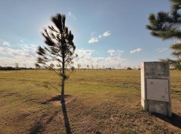 Terreno · 1050m² · Vida Crystal Lagoon - Terreno de 1050 m² en Venta - Barrio Cerrado Funes