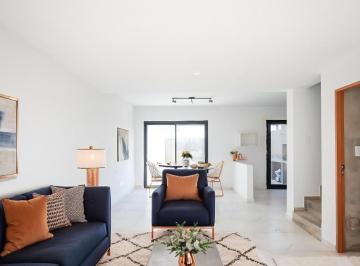 Casa · 96m² · 3 Dormitorios · 2 Cocheras · Casa - 3 Dorm - Nobu Town