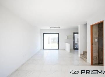 Casa de 4 ambientes, Córdoba · Casa - 3 Dorm - Nobu Town