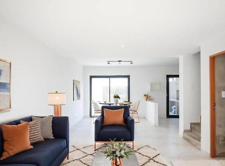 Casa · 96m² · 3 Dormitorios · 2 Cocheras