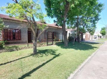 Casa · 100m² · 3 Ambientes · 1 Cochera · Casa en Monte Grande en Venta