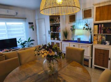 Departamento · 70m² · 4 Ambientes · 1 Cochera · Venta Departamento 4 Ambientes Villa Luzuriaga