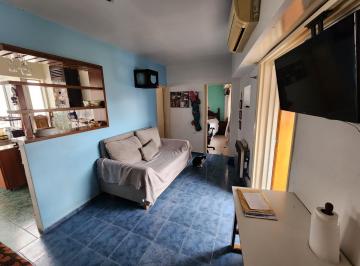 Departamento · 30m² · 2 Ambientes · Venta - Dos Ambientes Luminoso C/balcon Terraza - Pompeya