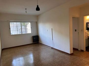 Departamento · 46m² · 2 Ambientes · 1 Cochera · Venta Dpto 2 Amb Pb Patio Cochera Cub Olivos