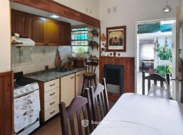 PH · 106m² · 4 Ambientes · 2 Cocheras · Venta - PH 2 Dorm., con Patios y Cochera - Barrio Roque Saenz Peña, Rosario.