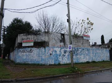 Terreno , Almirante Brown · Excelente Propiedad Esquina Sobre Lote a m de La Estación Longchamps