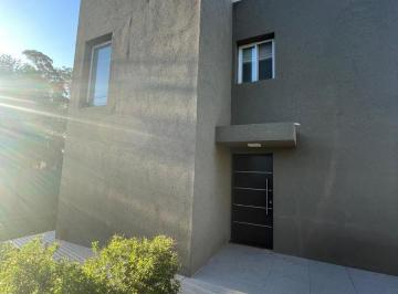 Casa · 120m² · 6 Ambientes · Casa en Los Pinos