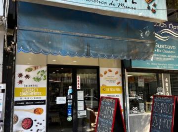 Local comercial · 120m² · Excelente Local Sobre Av Vélez Sarsfield!