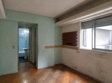Departamento · 33m² · 2 Ambientes · Venta. Dpto 2 Amb. a Reciclar. Pueyrredón y Corrientes.