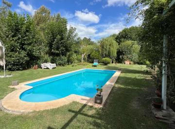Casa · 160m² · 4 Ambientes · 2 Cocheras · Casa - La Armonía