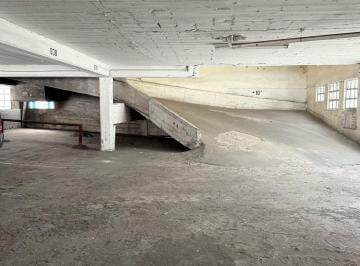 Garage · 13m² · Cochera Fija Cubierta