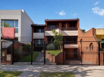 Casa · 432m² · 5 Ambientes · 4 Cocheras · Casa - Constitución