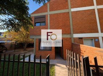 Casa de 5 ambientes, Cipolletti · Dúplex en Venta C/ Cochera en Cipolletti