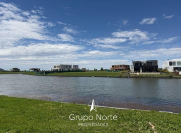 Terreno · 947m² · Terreno en Venta Al Lago en Nordelta, Los Puentes.