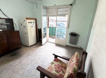 Departamento 54m² Venta · 2 Ambientes Al Frente con Balcón en Venta Barrio La Boca