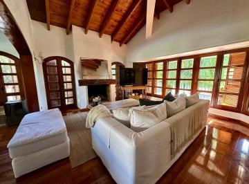 Casa · 344m² · 6 Ambientes · 2 Cocheras · Casa en Venta Barrio Dalvian