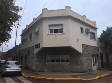 Casa · 160m² · 5 Ambientes · 1 Cochera · Venta Casa 5 Amb Cochera/patio/terraza Z/barracas.