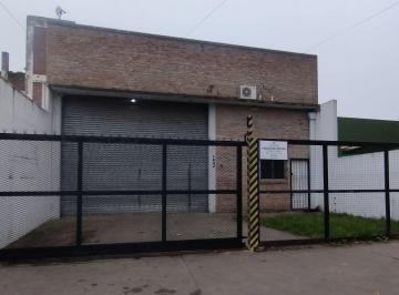 Local comercial · 400m² · 2 Ambientes · 1 Cochera · Galpón de 400 m con Entrada Para Camiones Berazategui Oeste