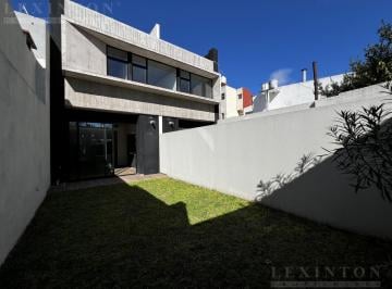 Casa · 155m² · 5 Ambientes · 1 Cochera · PH - Casa - Jardin - Quincho - Parrilla - Cochera - Venta 3 Dorm. en Villa Urquiza