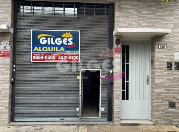 Local comercial · 32m² · Alquiler Local 32 m² en Ramos Mejia Muy Buen Estado a Ubicado a m. de Av de Mayo
