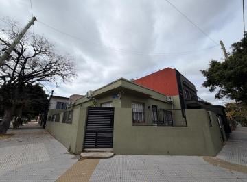 NIR-NIR-3867_2 · Casa 4 Ambientes con Cochera y Terraza en Liniers