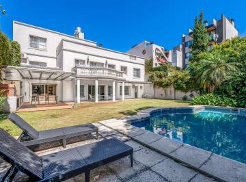 Casa · 694m² · 8 Ambientes · 4 Cocheras · Casa - Venta - 8 Amb - 4 Cocheras - Jardin - Piscina - Belgrano R