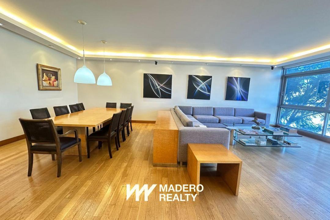 Madero Center - 253m²  - Sobre Dique - 4 Ambientes mas Dependencia - 2 Cocheras y Baulera