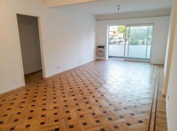 Living-comedor de 28 m2 · Dueño - Semipiso 4 Ambientes 93 m, 2 Baños Luminoso Vista Abierta a Estrenar