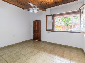 PH · 91m² · 3 Ambientes · 1 Cochera · Venta - PH Tipo Casa - Apto Credito - Terraza - Cochera - Subte E - Flores