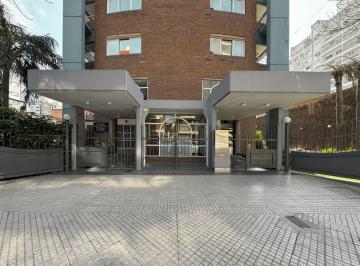 Departamento · 135m² · 5 Ambientes · 1 Cochera · Departamento 3 Dorm. - Montevideo 2448