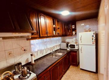 Departamento de 7 ambientes, Ciudad de Mendoza · Venta Triplex en Calle Perú a 10 m de Colón, Ciudad de Mendoza