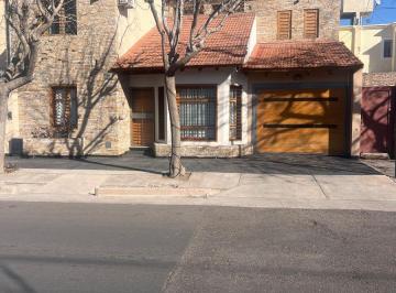 Casa de 6 ambientes, Guaymallén · Impecable Casa en Venta en Dorrego