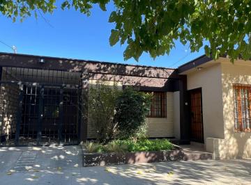 Casa de 6 ambientes, Las Heras · Vendemos Sólida y Cómoda de 4 Habitaciones