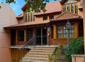 Casa · 310m² · 7 Ambientes · 2 Cocheras · Venta Casa 3 Dorm. Sexta Seccion