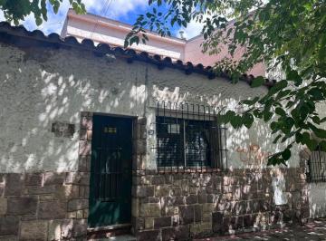 Casa · 198m² · 4 Ambientes · Casa en Venta Para Reciclar