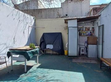 Casa · 132m² · 4 Ambientes · Venta Casa en La Paternal 4 Ambientes