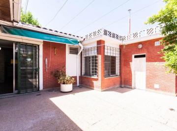 Casa · 138m² · 4 Ambientes · 1 Cochera · Venta Casa 3 Dorm. Banfield
