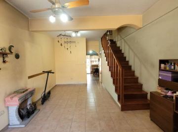 PH · 85m² · 3 Ambientes · Venta P. H. Duplex 3 Amb. Patio. Lomas del Mirador