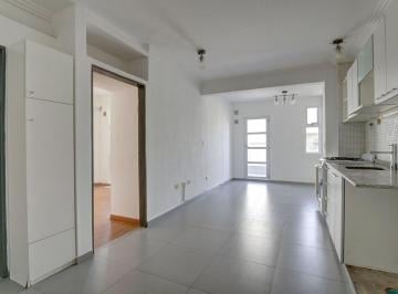 Departamento · 48m² · 2 Ambientes · Hermoso 2 Amb Balcón Terraza/parrilla. V. Urquiza.